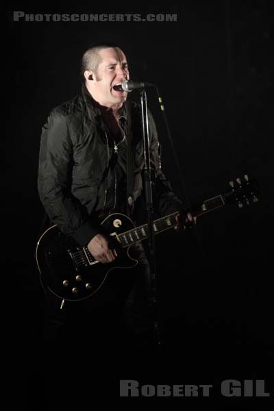 NINE INCH NAILS - 2009-07-31 - PAREDES DE COURA (Portugal) - Praia do Tabuao - 